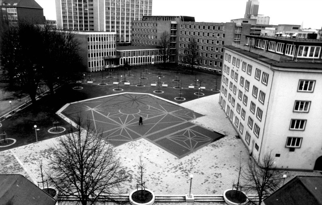 Figure 6. Photo of the floor mosaic by Margit Kahl (1988). Source: Yad Vashem Photo Archive, Signature- 2957/6