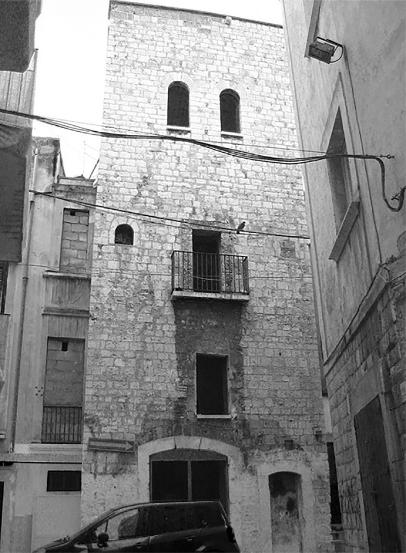 Figure 3b. Medieval tower house in via della Torretta (12th-13th century), (photographs in the public domain, Catalogo Generale dei Beni Culturali)